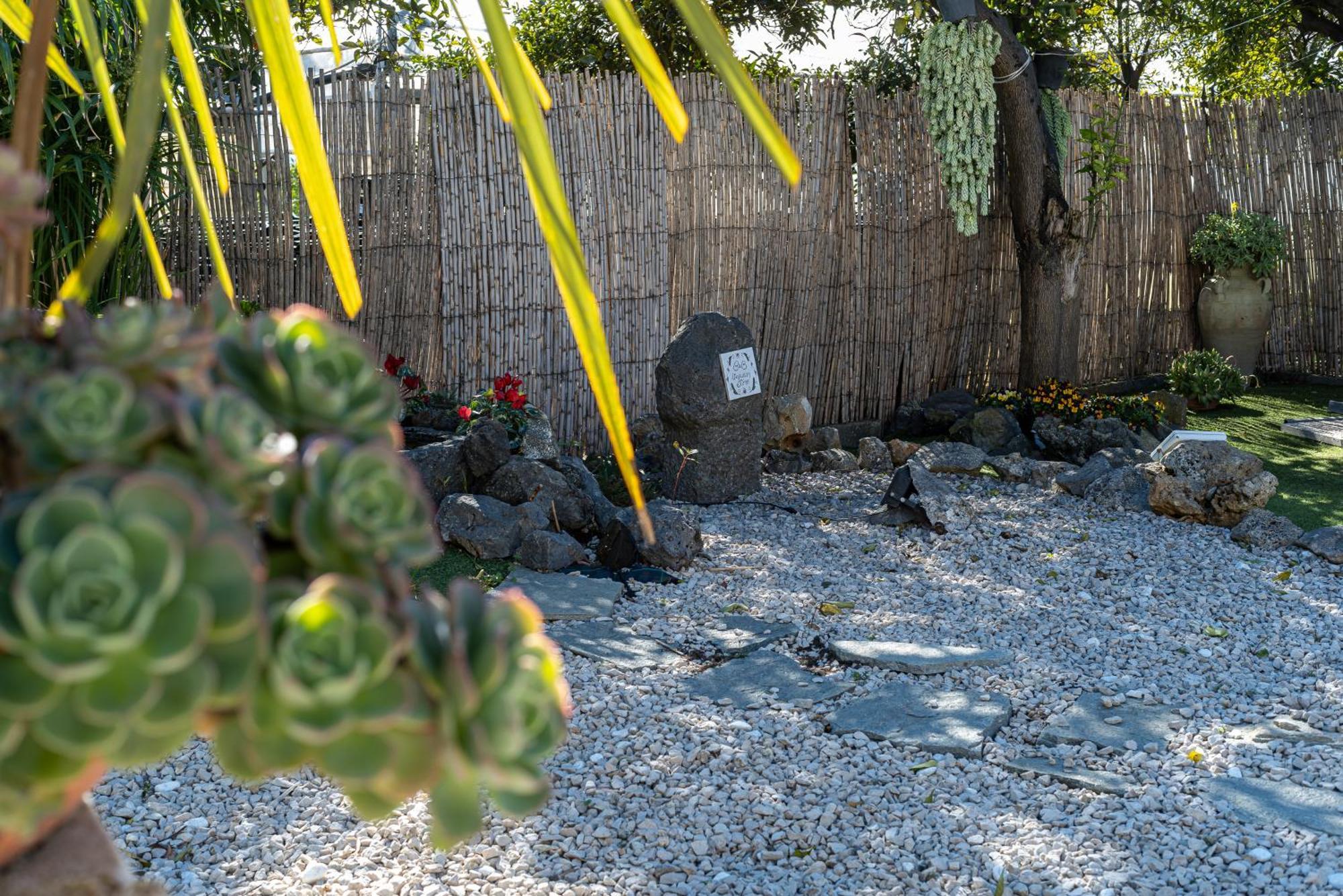 B&B Vesuvian Stone Pompei Exterior foto